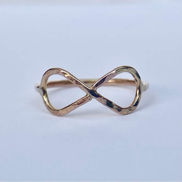 Infinity Symbol ring, handmade 14k Gold filled ring, made to order - Picture 2 of 7